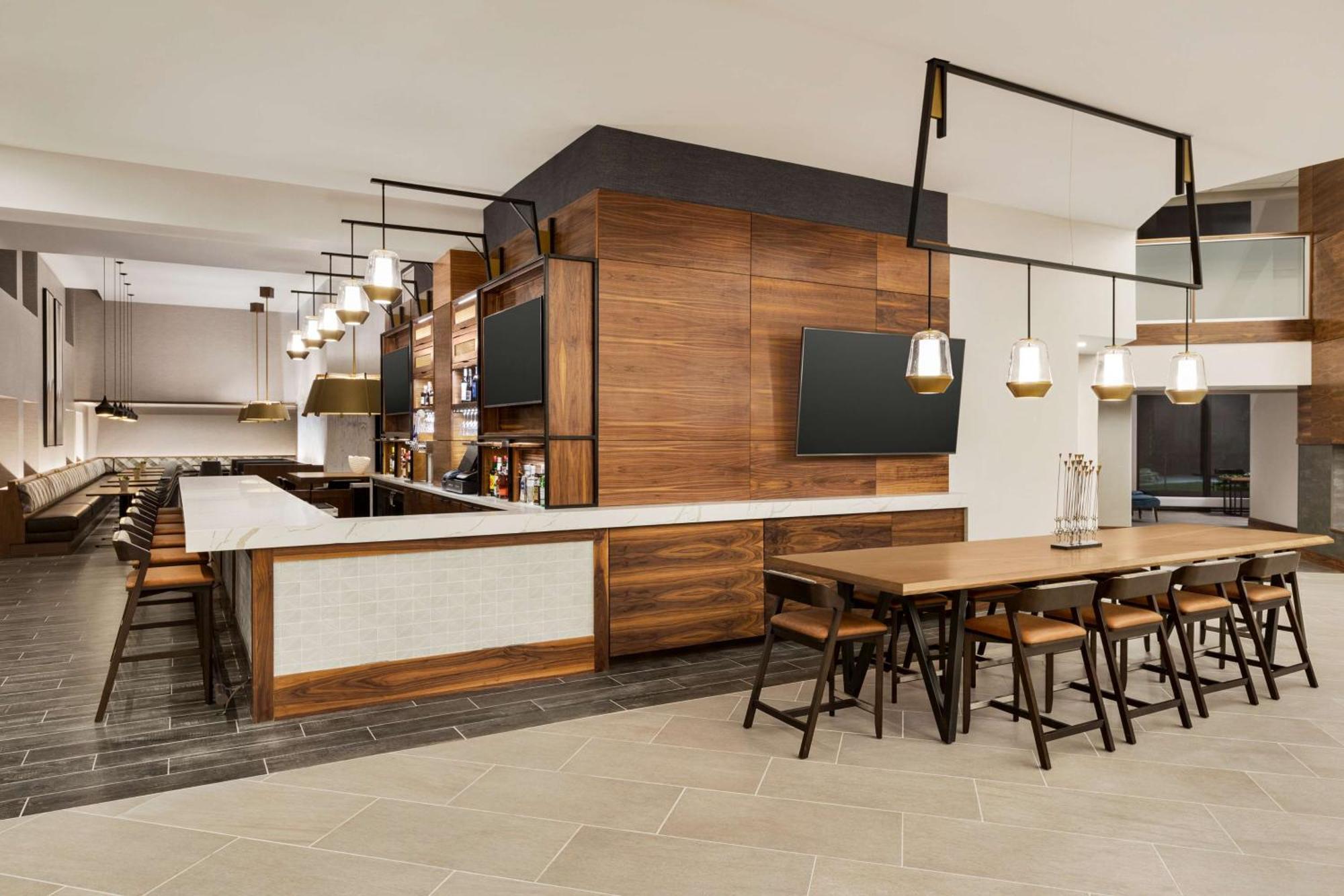 Hotel Doubletree By Hilton Columbus Dublin Exterior foto
