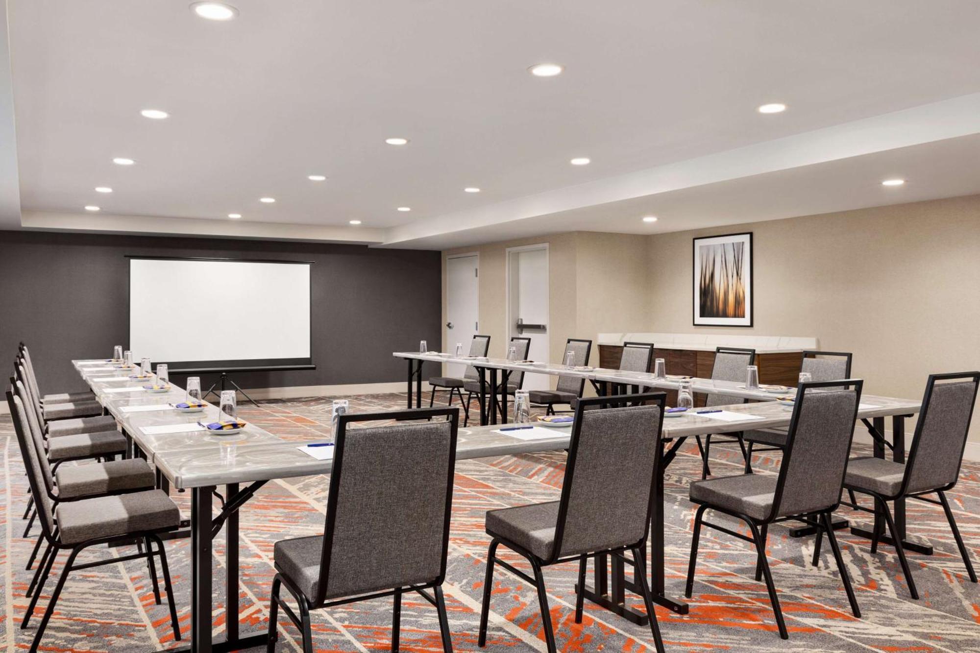 Hotel Doubletree By Hilton Columbus Dublin Exterior foto